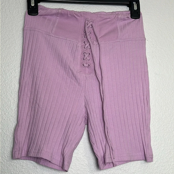 Out From Under Urban Outfitters Lilac Biker Shorts Lace Up Ribbed Size Small NWT - Picture 3 of 12